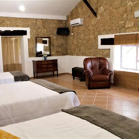 Villa With 3 Bedrooms In Castelo Branco With Private Pool Enclosed Garden And Wifi Vila Castelo Branco (Centro)